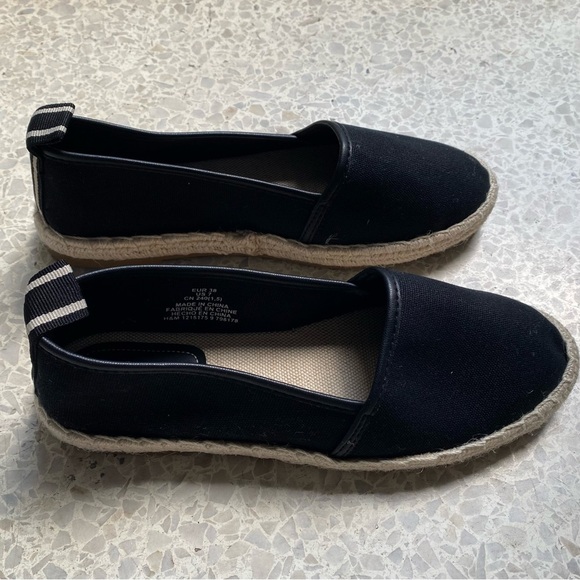 H&M Black Canvas Espadrille Flats – Size 38 (US 7–7.5) NWT - Picture 1 of 5
